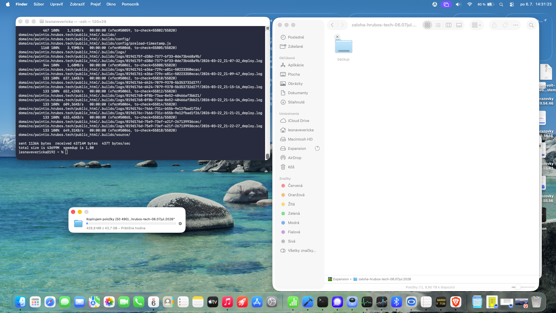 Okay, štandardná mesačná záloha môjho hostinger_com servera zbehla, už sa kopíruje na WD Expansion 16TB disk: